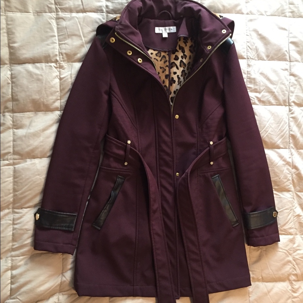 Via Spiga maroon with leopard print coat